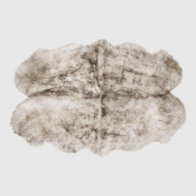 RUSTIC SHEEPSKIN QUARTO PELT RUG (Color: WOLF TIP, size: WOLF TIP)